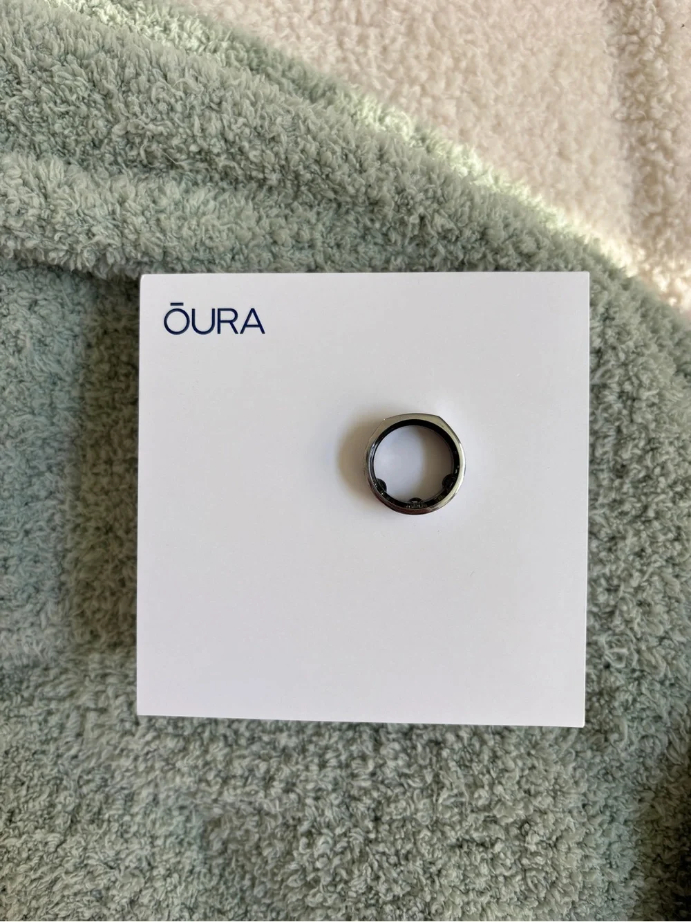 Oura Ring - Black and White